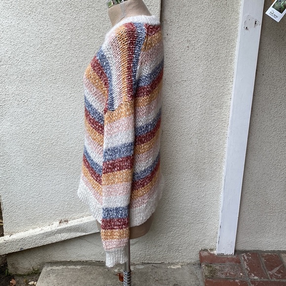 Madewell beautiful baez knit sweater. Great colors. So flattering and cute on. - Picture 5 of 9